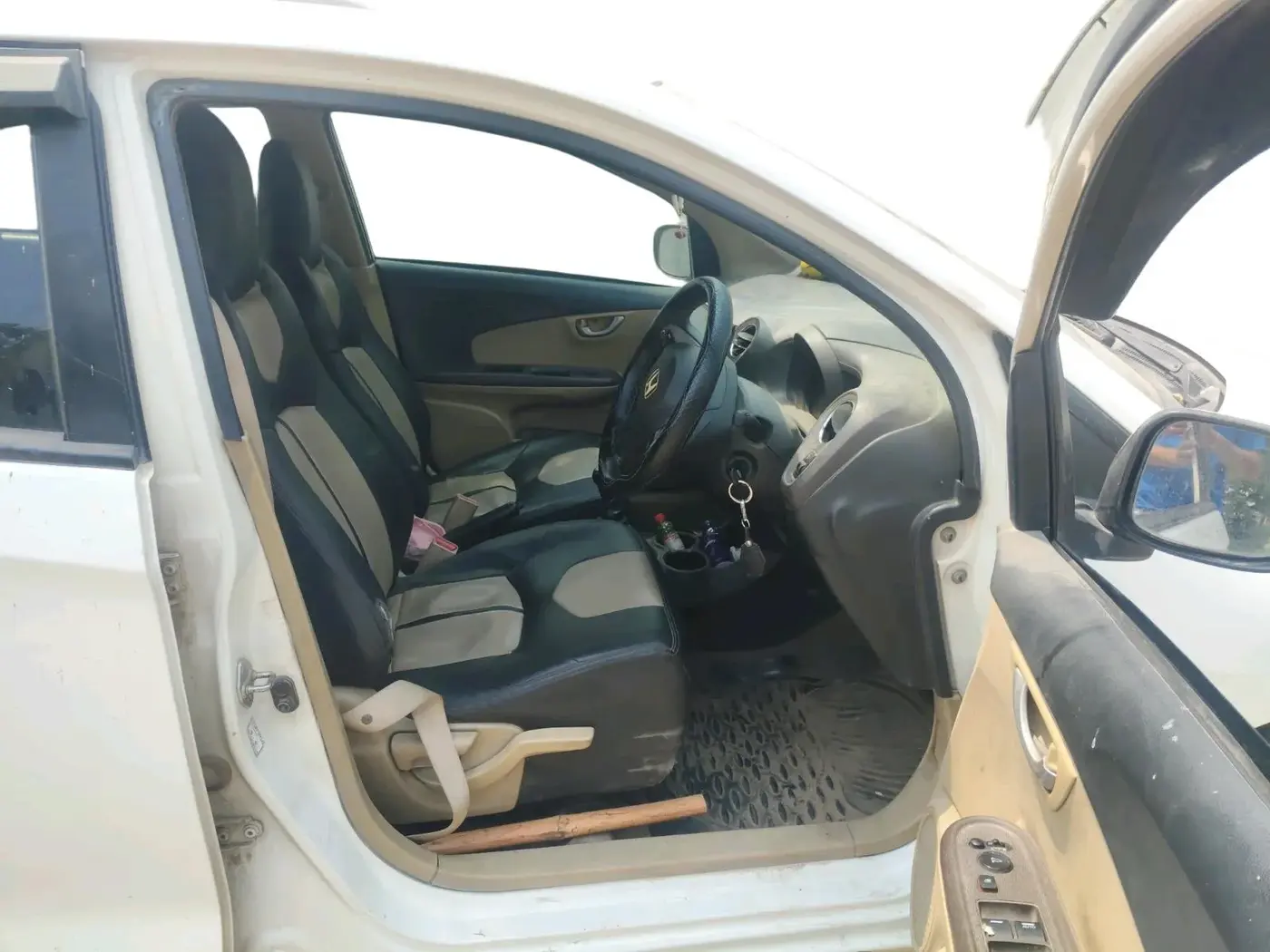 2013 Honda Amaze 1.5L I-DTEC VX, Diesel, Manual, 65,371 km, interior