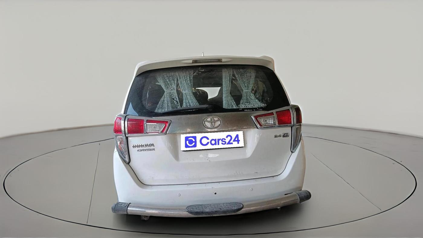 2017 Toyota Innova Crysta 2.4 G 7 STR, Diesel, Manual, 1,47,063 km, exterior