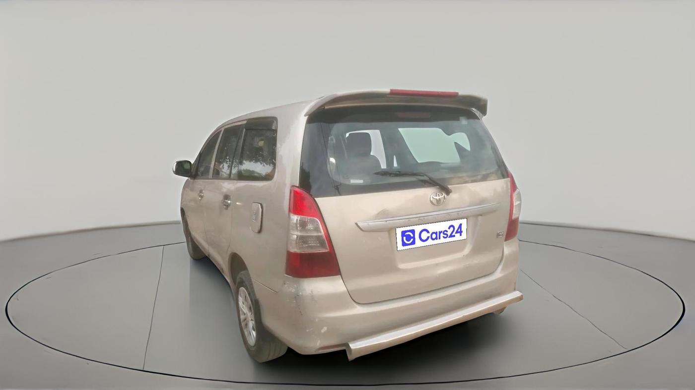 2012 Toyota Innova GX 2.5 7 STR, Diesel, Manual, 2,06,178 km, exterior
