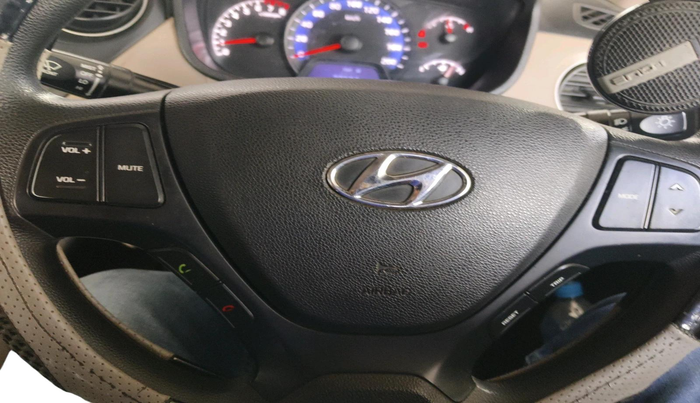 2019 Hyundai Xcent S 1.2, Petrol, Manual, 60,770 km, interior