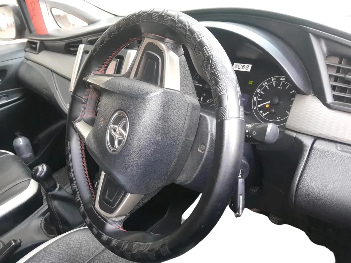 2018 Toyota Innova Crysta 2.4 G 8 STR, Diesel, Manual, 1,68,418 km, interior
