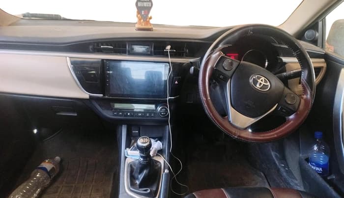 2014 Toyota Corolla Altis GL DIESEL, Diesel, Manual, 1,00,984 km, interior