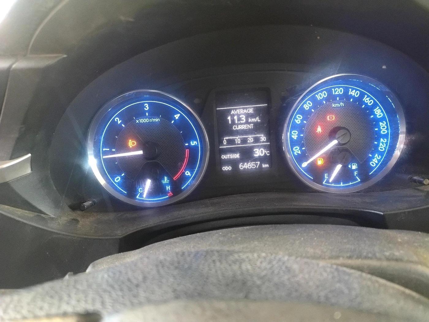 2014 Toyota Corolla Altis GL DIESEL, Diesel, Manual, 1,00,984 km, interior