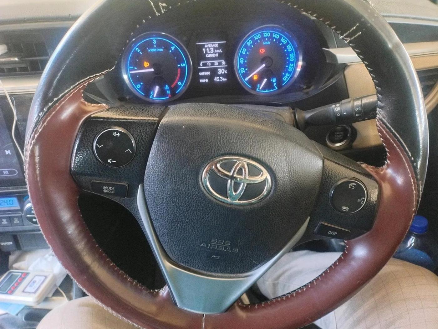 2014 Toyota Corolla Altis GL DIESEL, Diesel, Manual, 1,00,984 km, interior