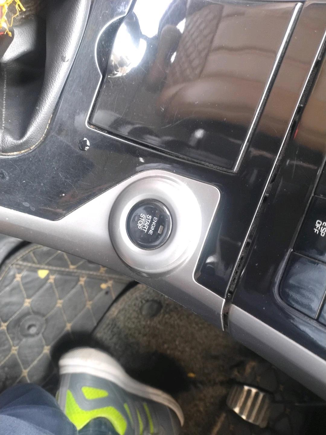 2021 Mahindra XUV500 W11, Diesel, Manual, 75,285 km, interior