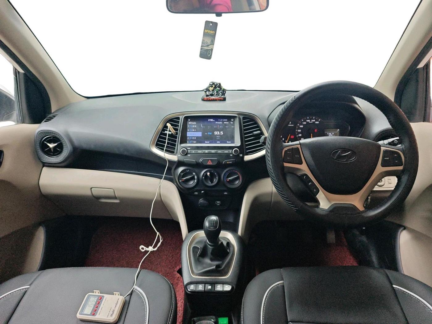 2020 Hyundai NEW SANTRO SPORTZ MT, Petrol, Manual, 16,499 km, interior