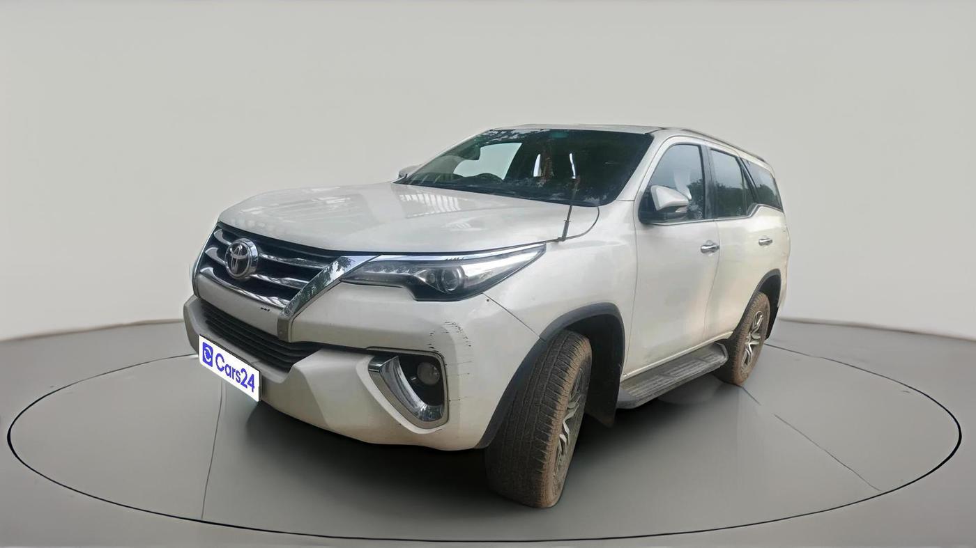 2017 Toyota Fortuner 2.8 4X2 AT, Diesel, Automatic, 1,15,162 km, exterior