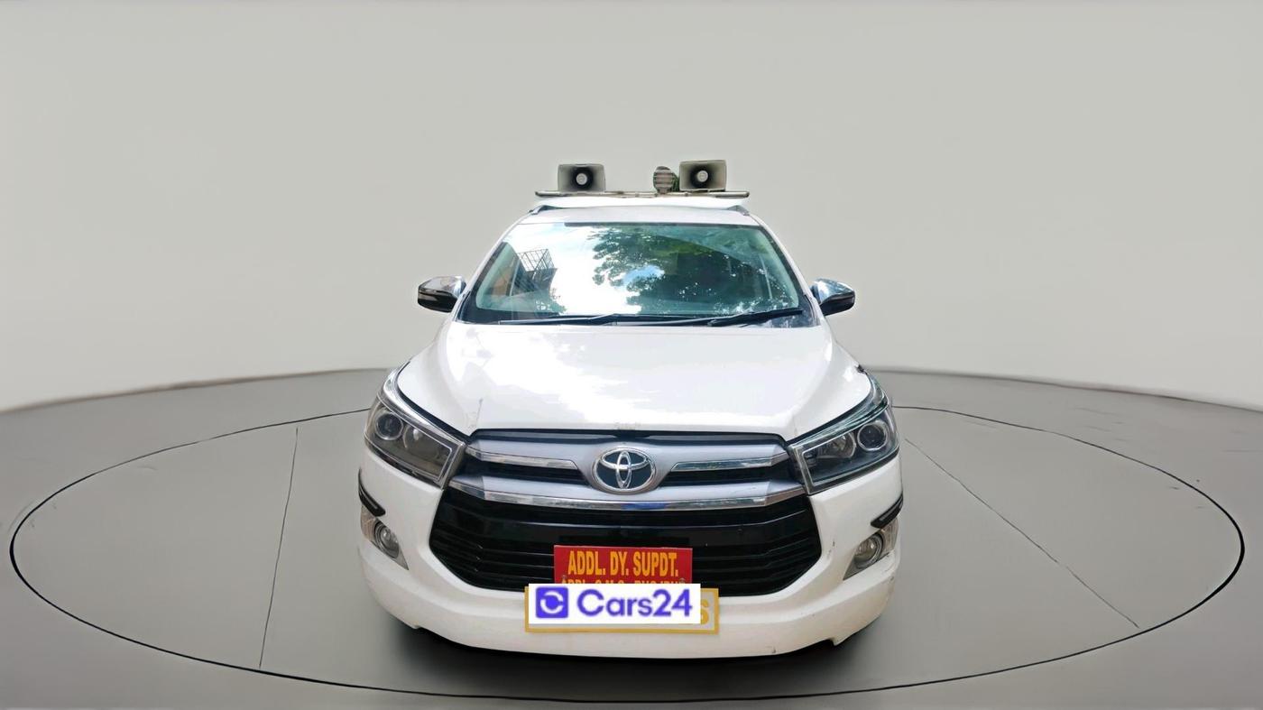2017 Toyota Innova Crysta 2.4 ZX 7 STR, Diesel, Manual, 1,64,069 km, exterior