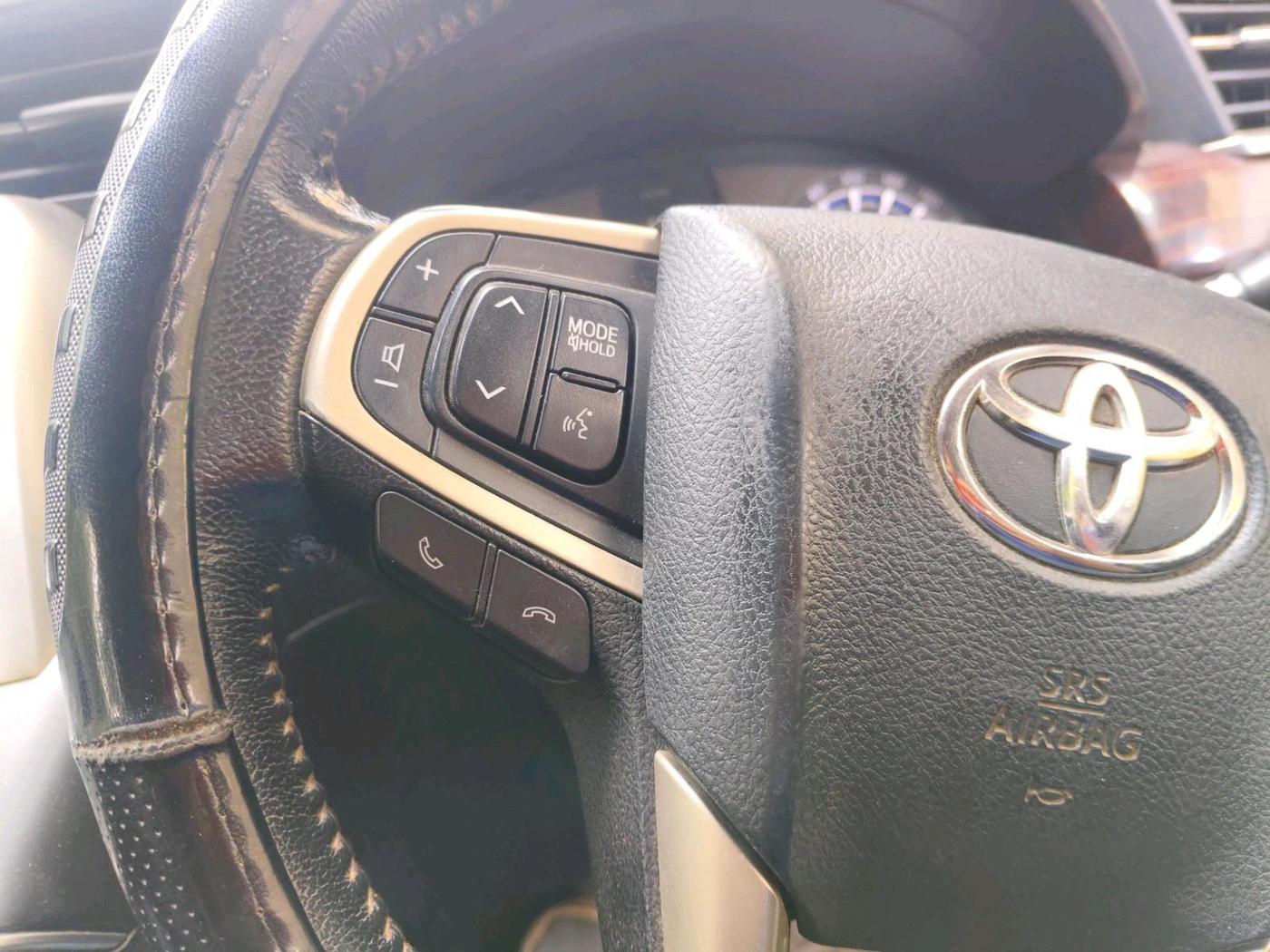 2017 Toyota Innova Crysta 2.4 ZX 7 STR, Diesel, Manual, 1,64,069 km, interior