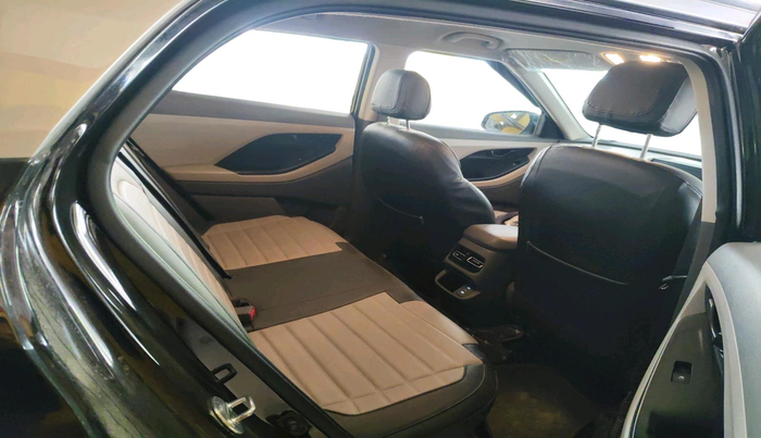 2025 Hyundai Creta EX 1.5 PETROL, Petrol, Manual, 8,376 km, interior