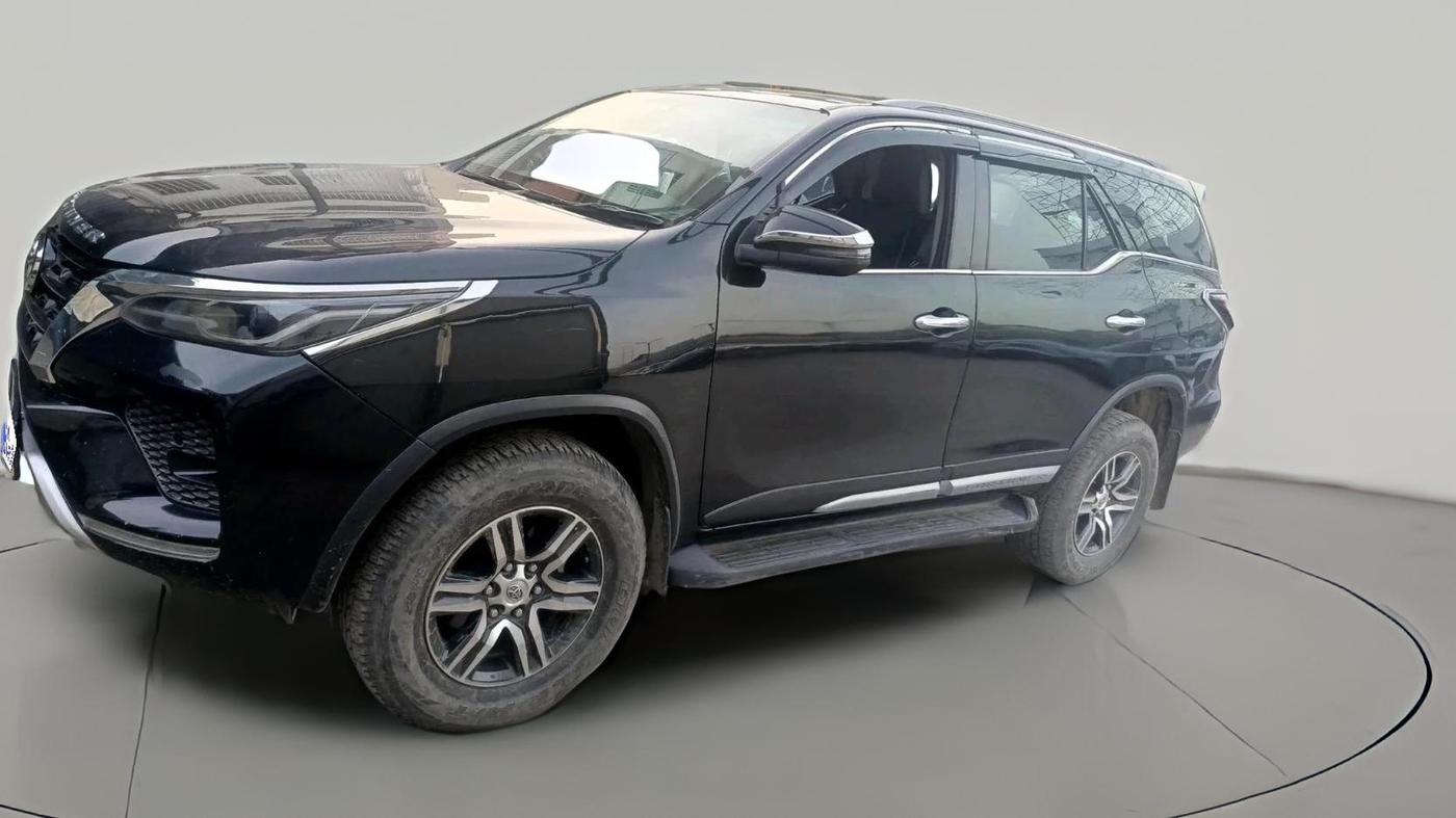 2022 Toyota Fortuner 4X2 MT 2.8 DIESEL, Diesel, Manual, 1,04,001 km, exterior