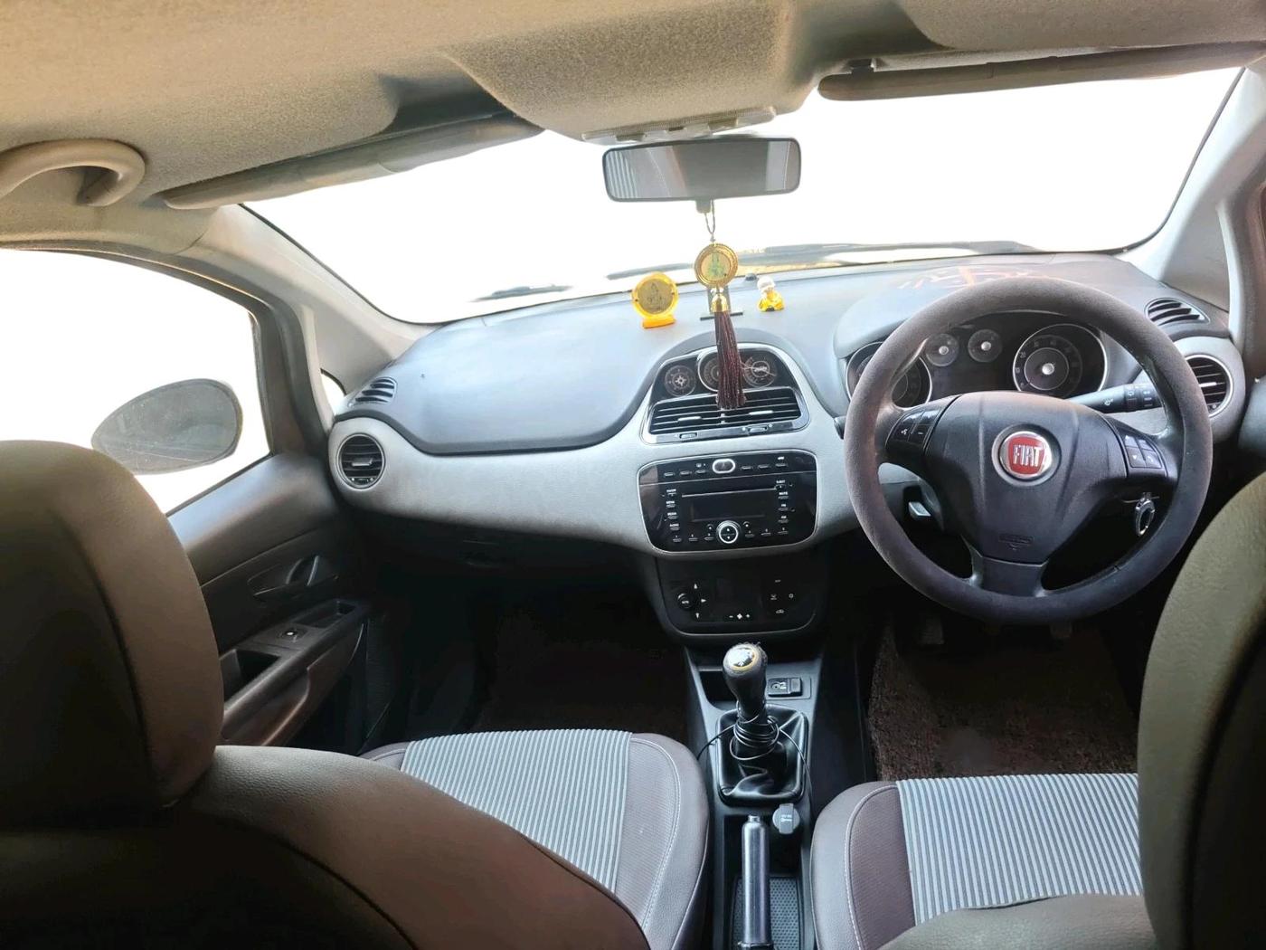 2015 Fiat Avventura EMOTION MULTIJET 1.3, Diesel, Manual, 65,421 km, interior