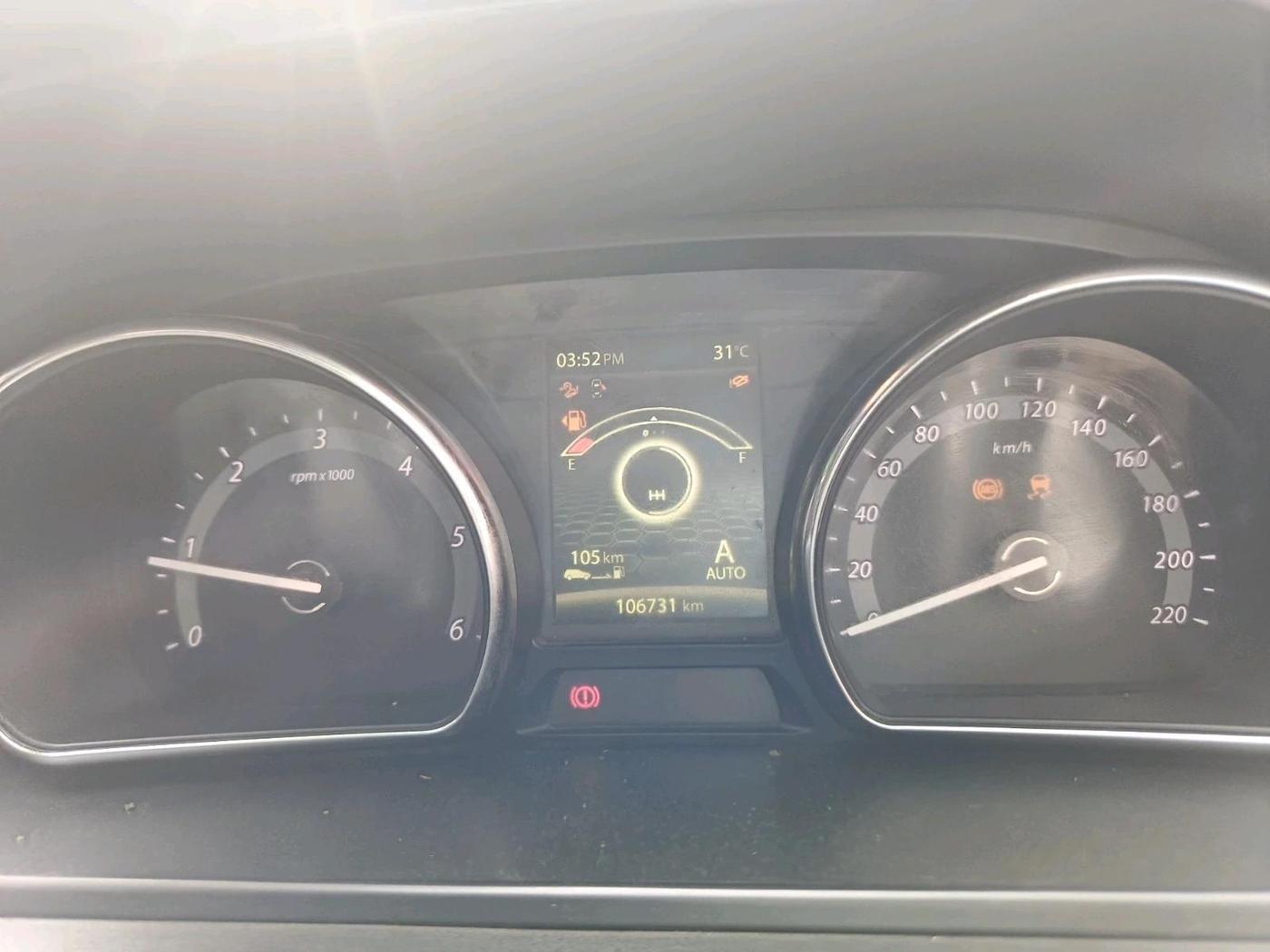 2017 Tata Hexa XT 4X2 7 STR, Diesel, Manual, 1,06,731 km, interior