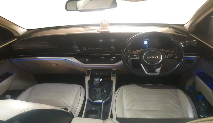 2022 KIA CARENS LUXURY PLUS 1.4 PETROL DCT 6 STR, Petrol, Automatic, 99,480 km, interior