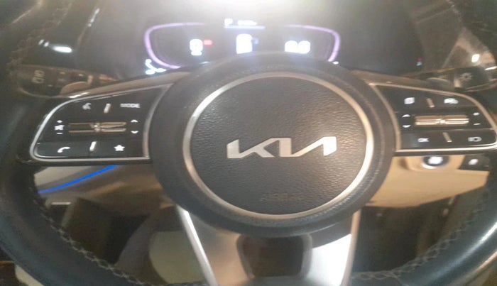 2022 KIA CARENS LUXURY PLUS 1.4 PETROL DCT 6 STR, Petrol, Automatic, 99,480 km, interior