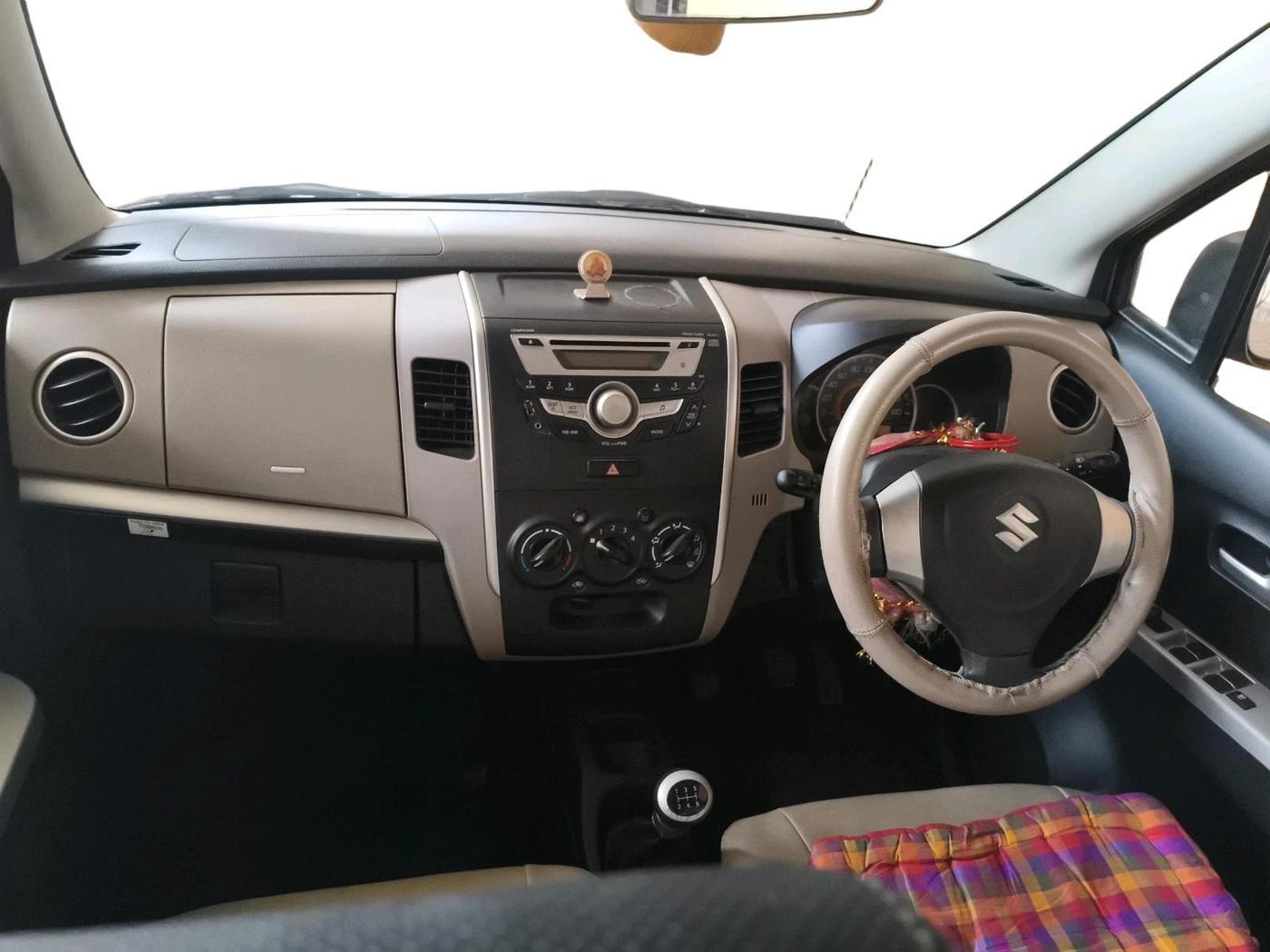 2013 Maruti Wagon R 1.0 VXI, Petrol, Manual, 26,635 km, interior