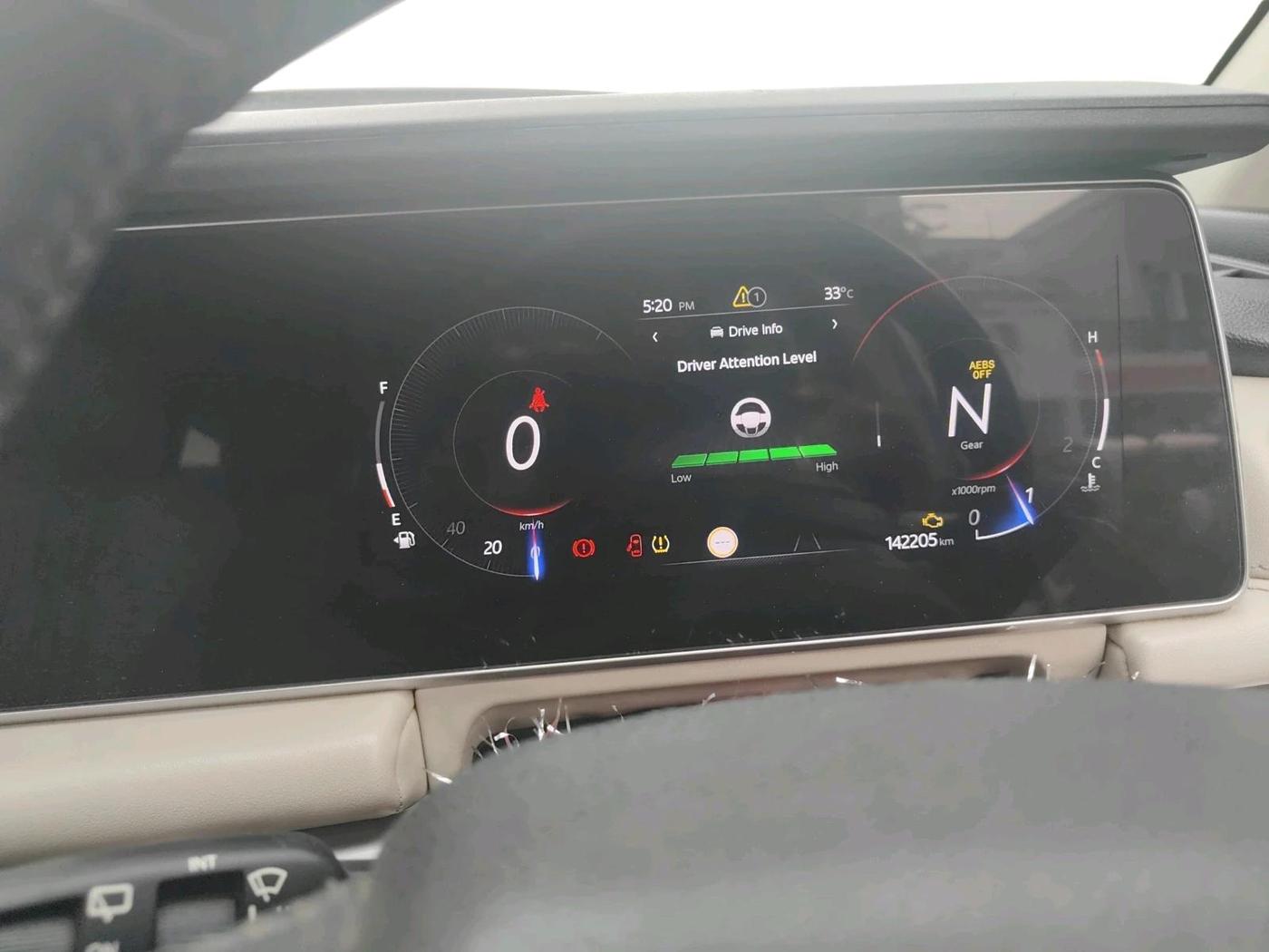 2021 Mahindra XUV700 AX 7 P MT 7 STR, Petrol, Manual, 1,42,205 km, interior
