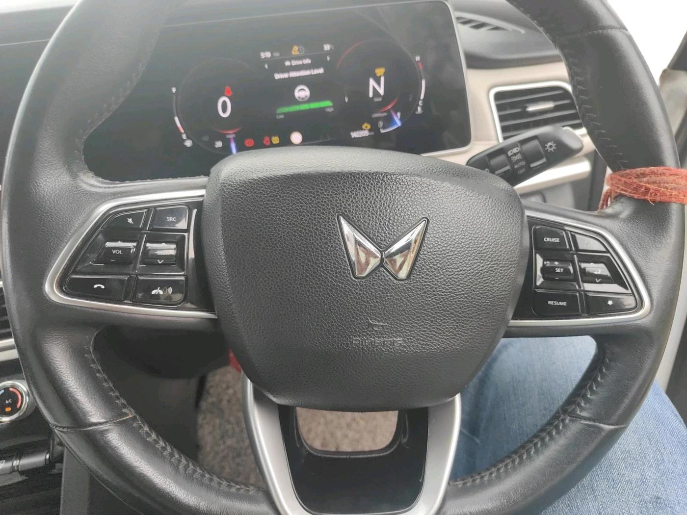 2021 Mahindra XUV700 AX 7 P MT 7 STR, Petrol, Manual, 1,42,205 km, interior
