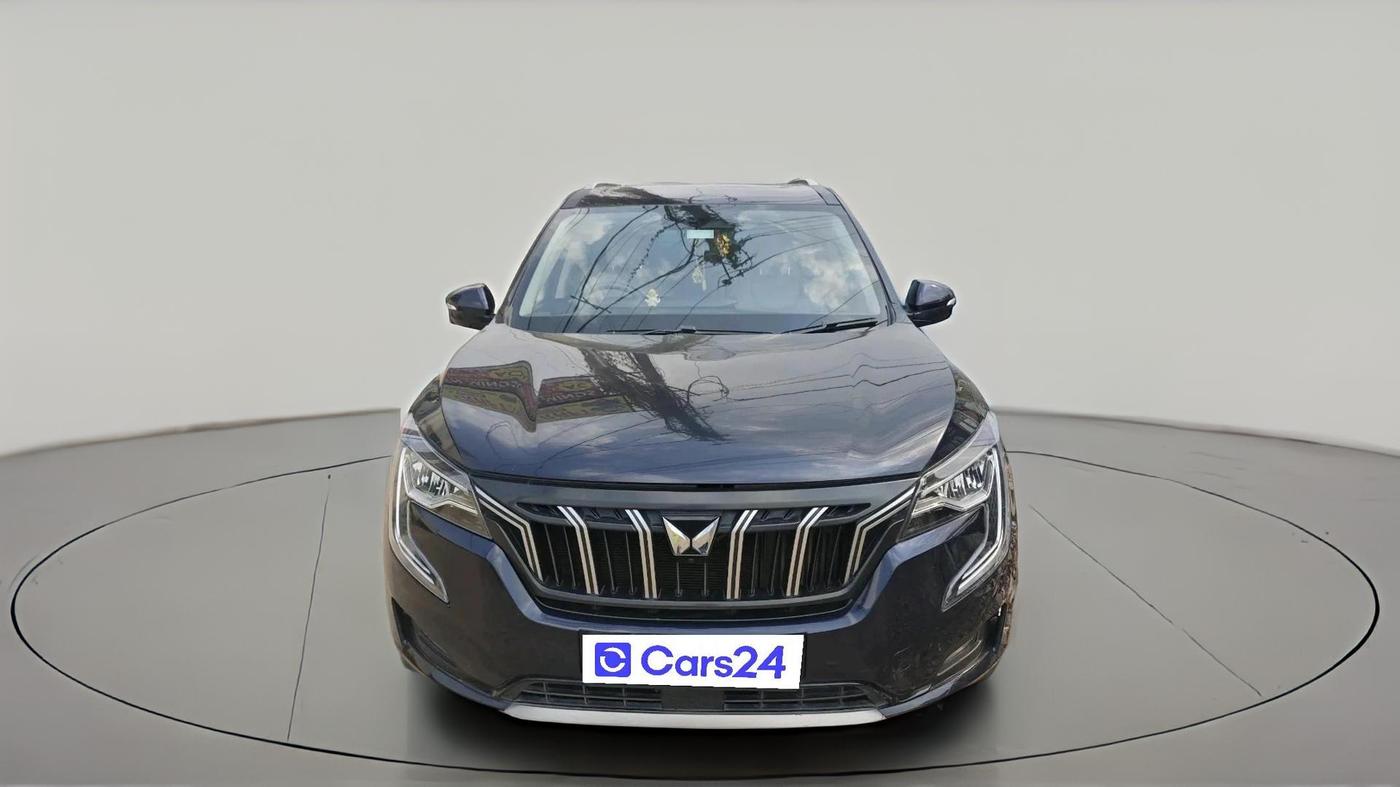 2022 Mahindra XUV700 AX 7 LUXURY D AWD AT 7 STR, Diesel, Automatic, 59,741 km, exterior
