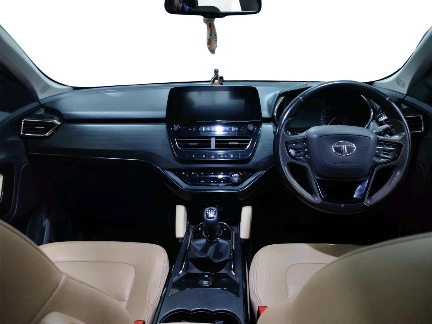 2021 Tata Safari XZ PLUS ADVENTURE 7STR, Diesel, Manual, 70,121 km, interior