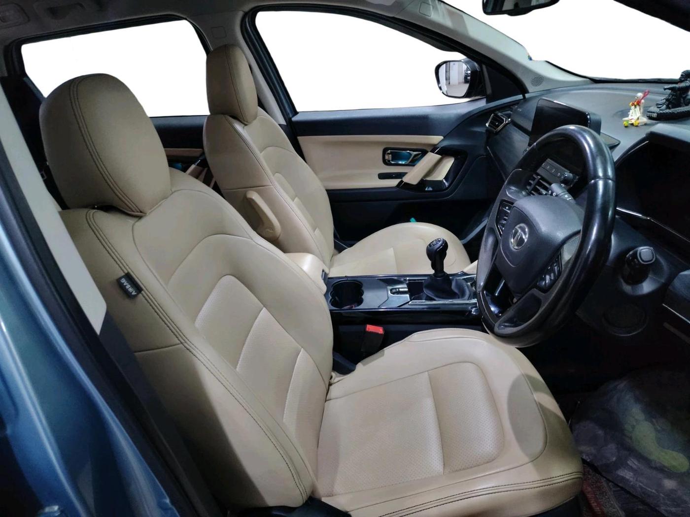 2021 Tata Safari XZ PLUS ADVENTURE 7STR, Diesel, Manual, 70,121 km, interior