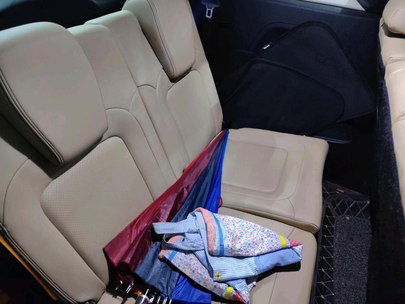 2021 Tata Safari XZ PLUS ADVENTURE 7STR, Diesel, Manual, 70,121 km, interior