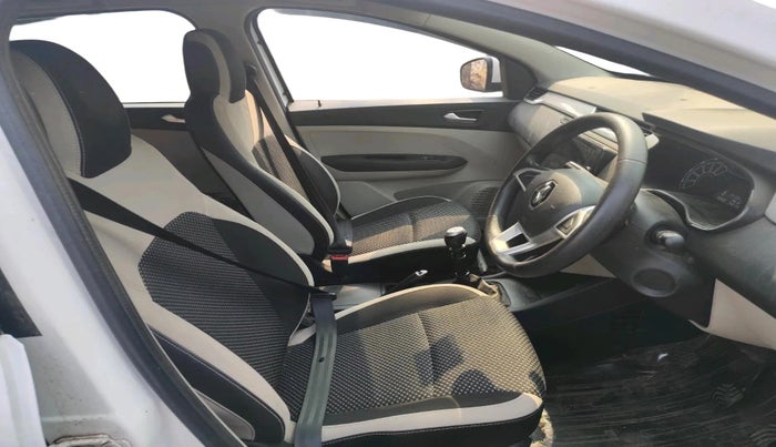 2019 Renault TRIBER RXZ, Petrol, Manual, 54,100 km, interior