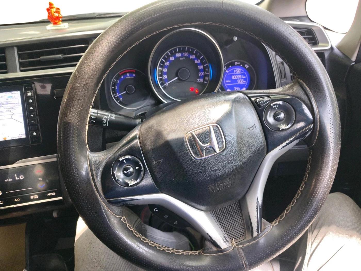 2017 Honda WR-V 1.5L I-DTEC VX MT, Diesel, Manual, 3,00,991 km, interior