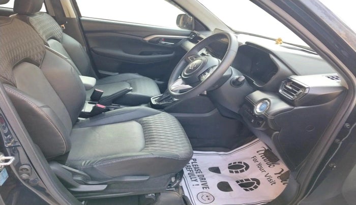 2024 Maruti Grand Vitara ALPHA PLUS HYBRID ECVT, Hybrid, Automatic, 19,161 km, interior