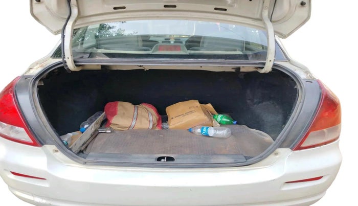 2009 Maruti Swift Dzire VDI, Diesel, Manual, 2,43,293 km, exterior