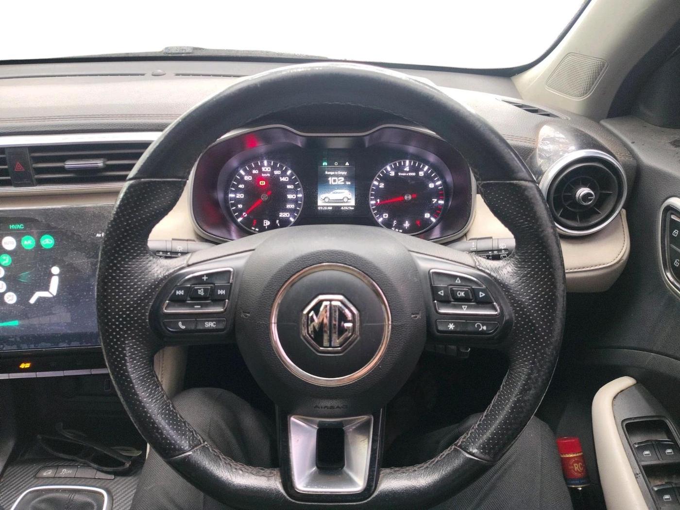 2022 MG ASTOR SUPER 1.5 MT, Petrol, Manual, 42,829 km, interior