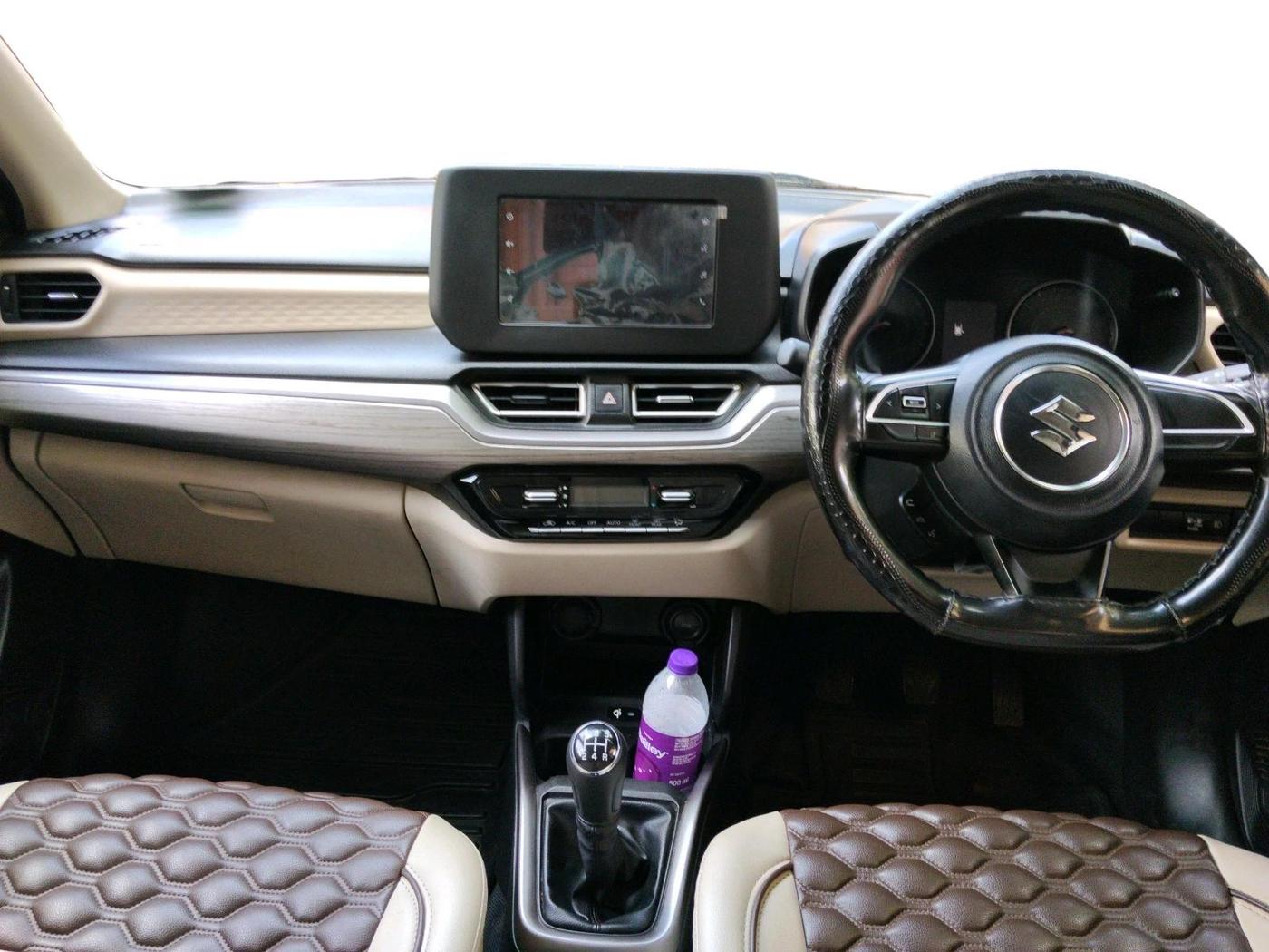 2025 Maruti Dzire ZXi CNG, CNG, Manual, 27,916 km, interior