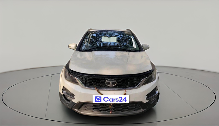 2018 Tata Hexa XTA 4X2 7 STR, Diesel, Automatic, 1,24,327 km, exterior