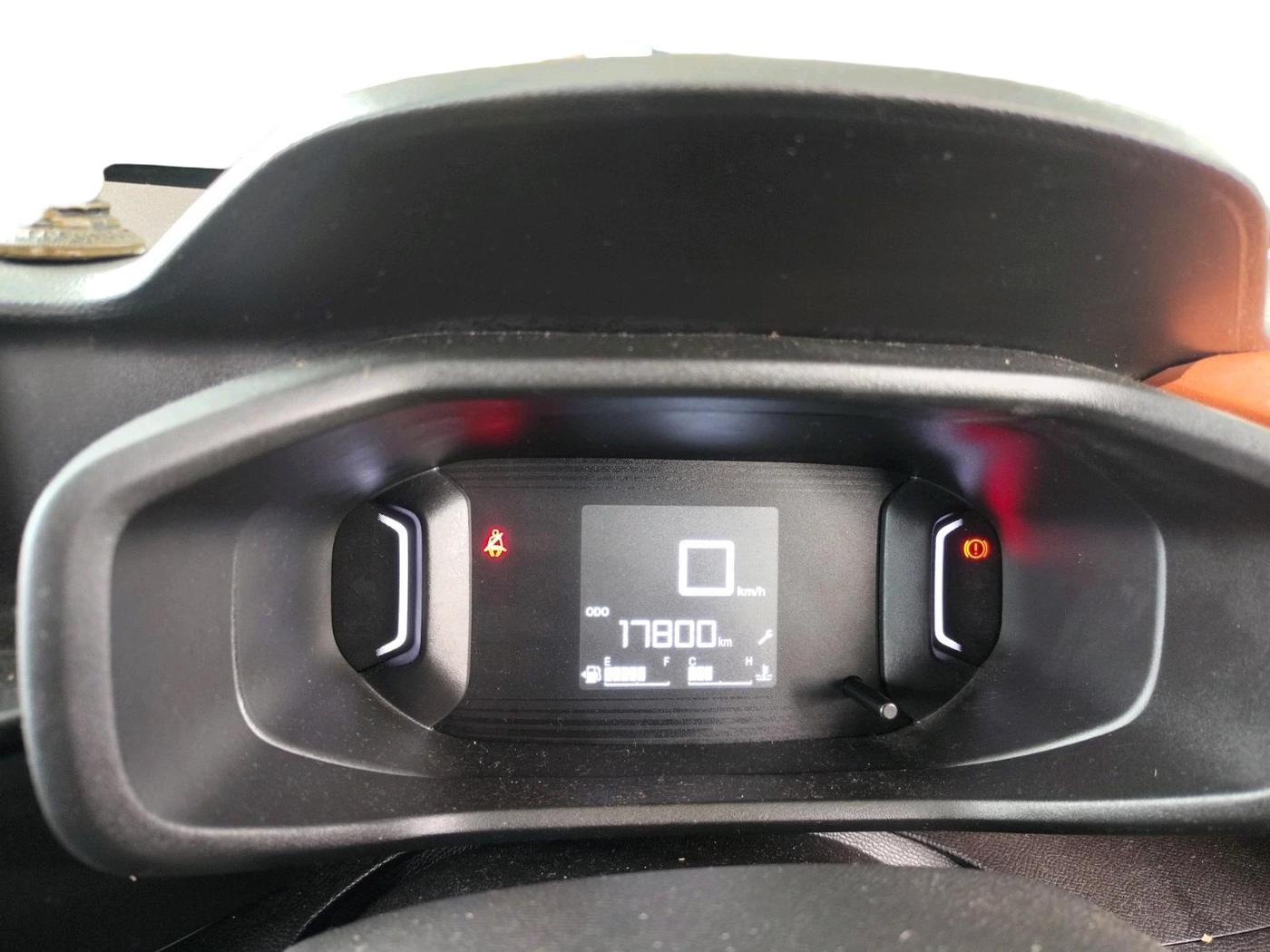 2022 CITROEN C3 FEEL 1.2, Petrol, Manual, 17,800 km, interior