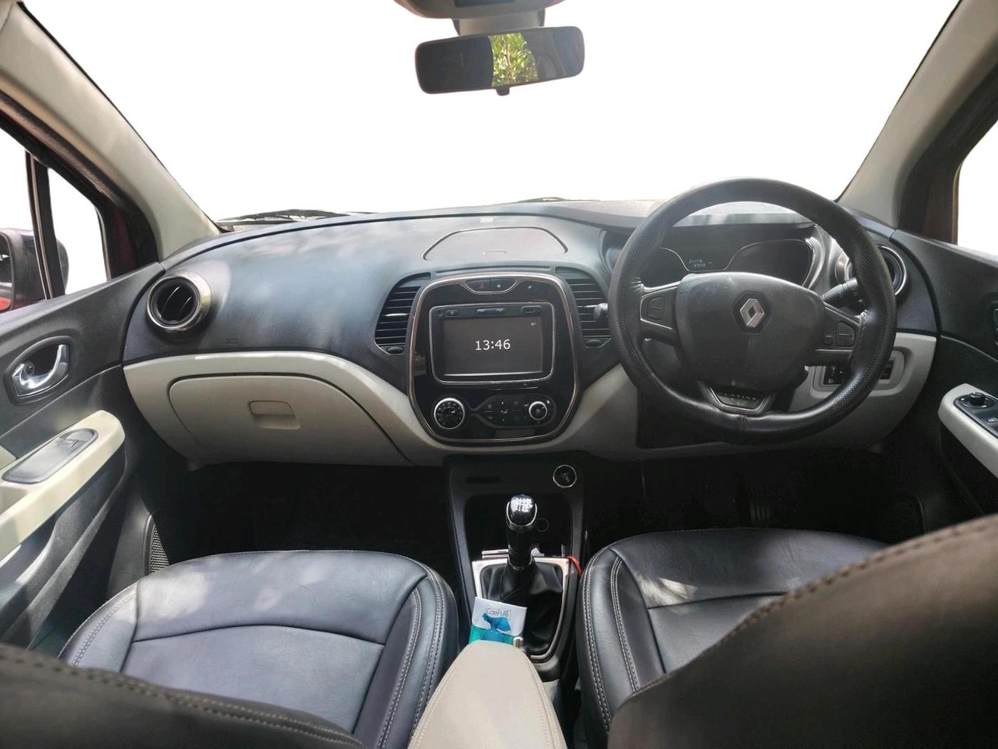 2017 Renault Captur PLATINE DIESEL DUAL TONE, Diesel, Manual, 2,41,900 km, interior