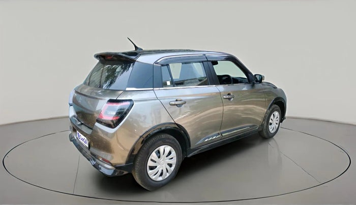 2025 Maruti Swift VXi (O), Petrol, Manual, 4,090 km, exterior