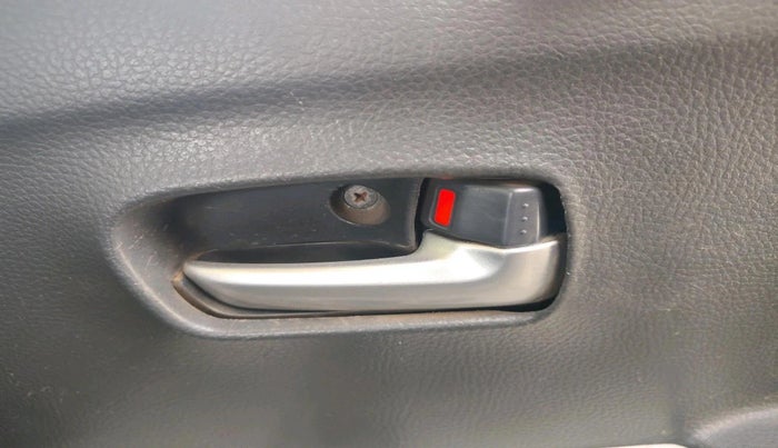 2012 Maruti Wagon R 1.0 LXI CNG, CNG, Manual, 1,05,990 km, interior