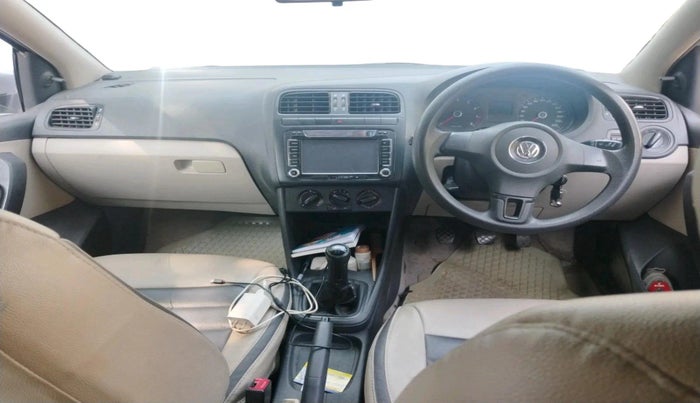 2012 Volkswagen Polo COMFORTLINE 1.2L PETROL, Petrol, Manual, 1,00,305 km, interior