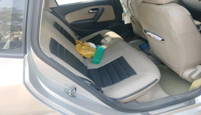 2012 Volkswagen Polo COMFORTLINE 1.2L PETROL, Petrol, Manual, 1,00,305 km, interior