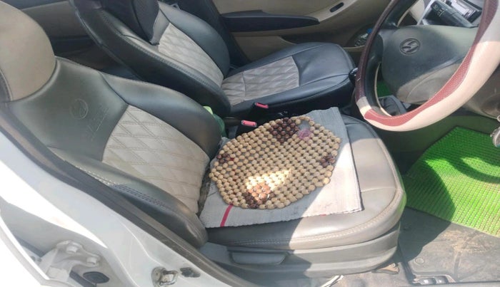 2017 Hyundai Eon ERA +, Petrol, Manual, 75,664 km, interior