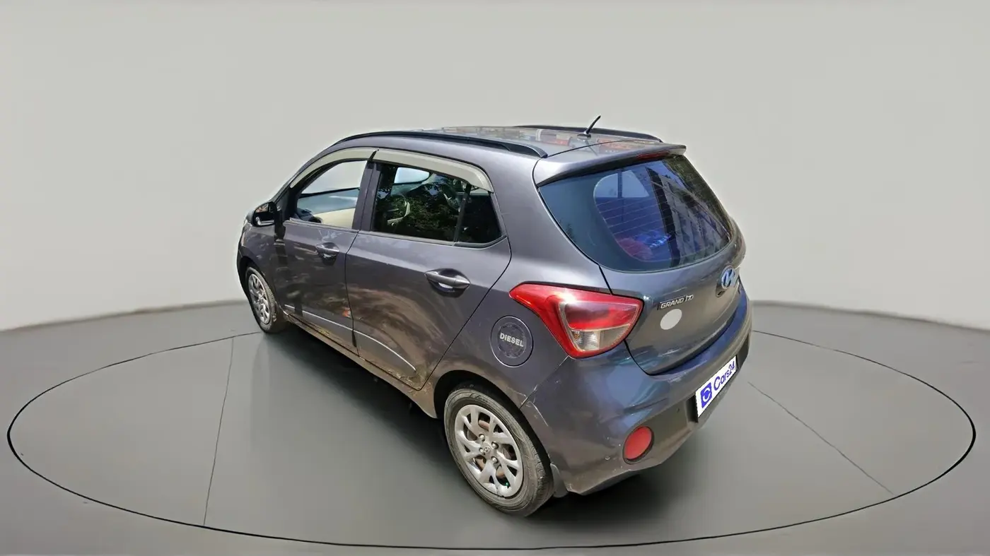 2017 Hyundai Grand i10 SPORTZ (O) 1.2 U2 CRDI, Diesel, Manual, 1,43,346 km, exterior