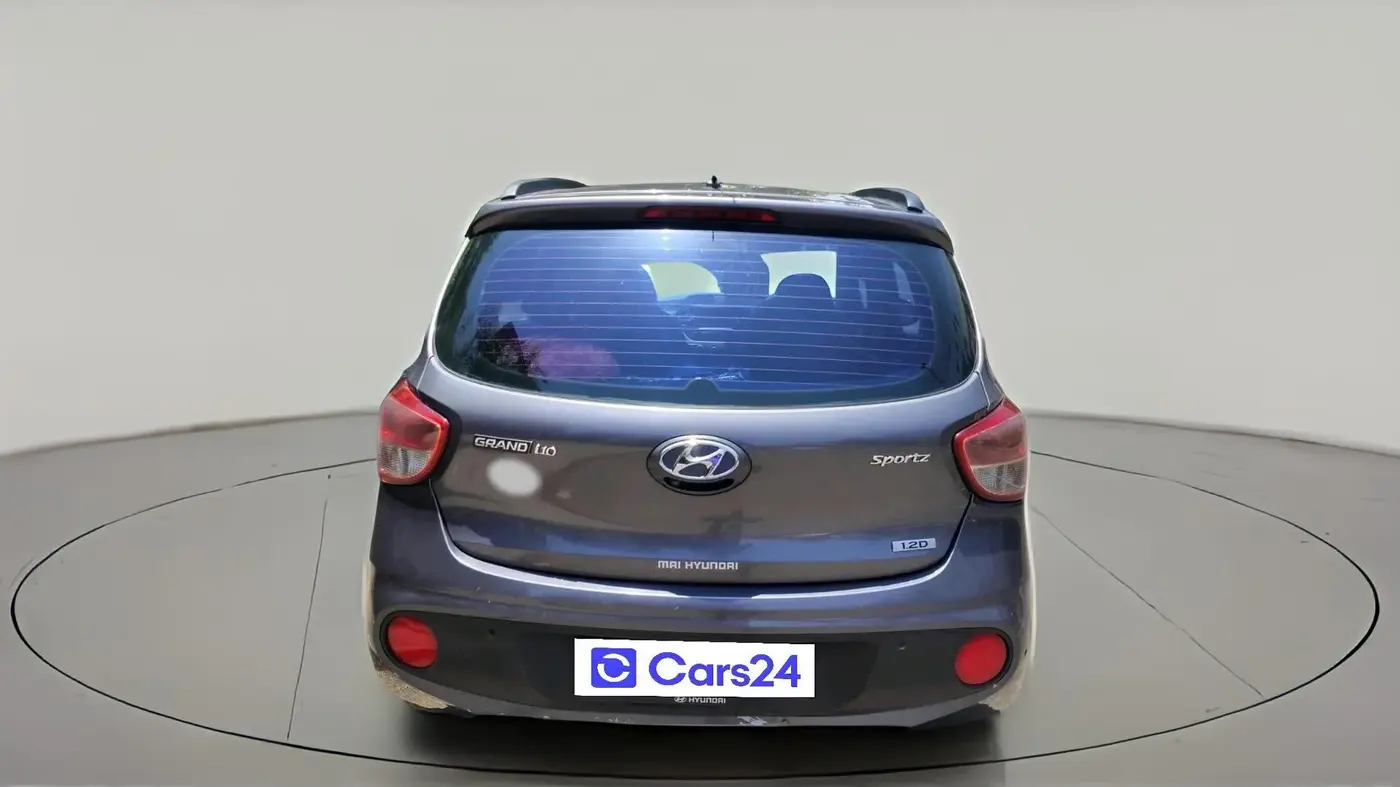 2017 Hyundai Grand i10 SPORTZ (O) 1.2 U2 CRDI, Diesel, Manual, 1,43,346 km, exterior
