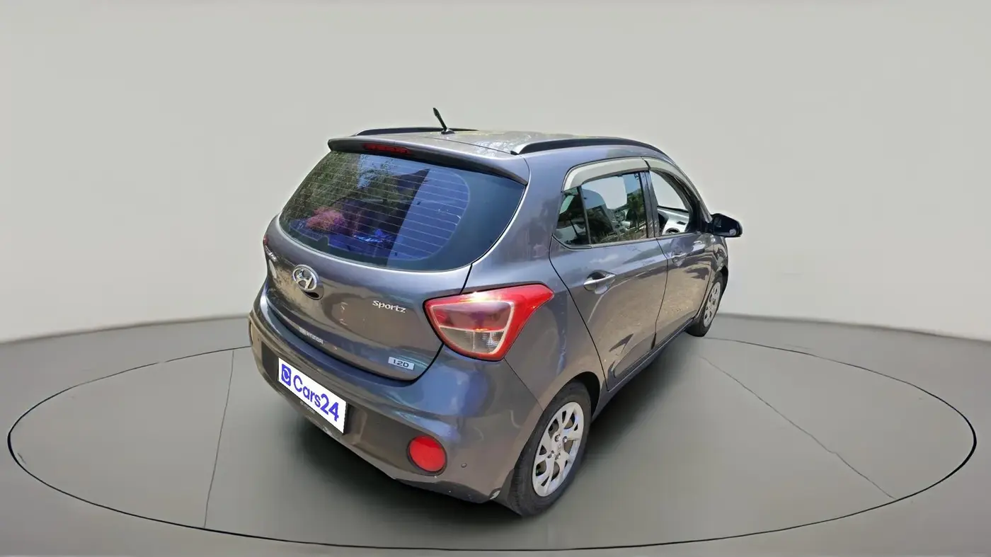 2017 Hyundai Grand i10 SPORTZ (O) 1.2 U2 CRDI, Diesel, Manual, 1,43,346 km, exterior