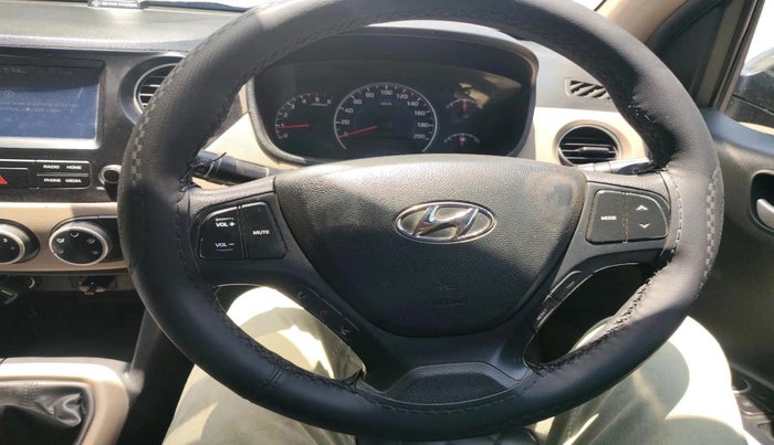 2017 Hyundai Grand i10 SPORTZ (O) 1.2 U2 CRDI, Diesel, Manual, 1,43,346 km, interior