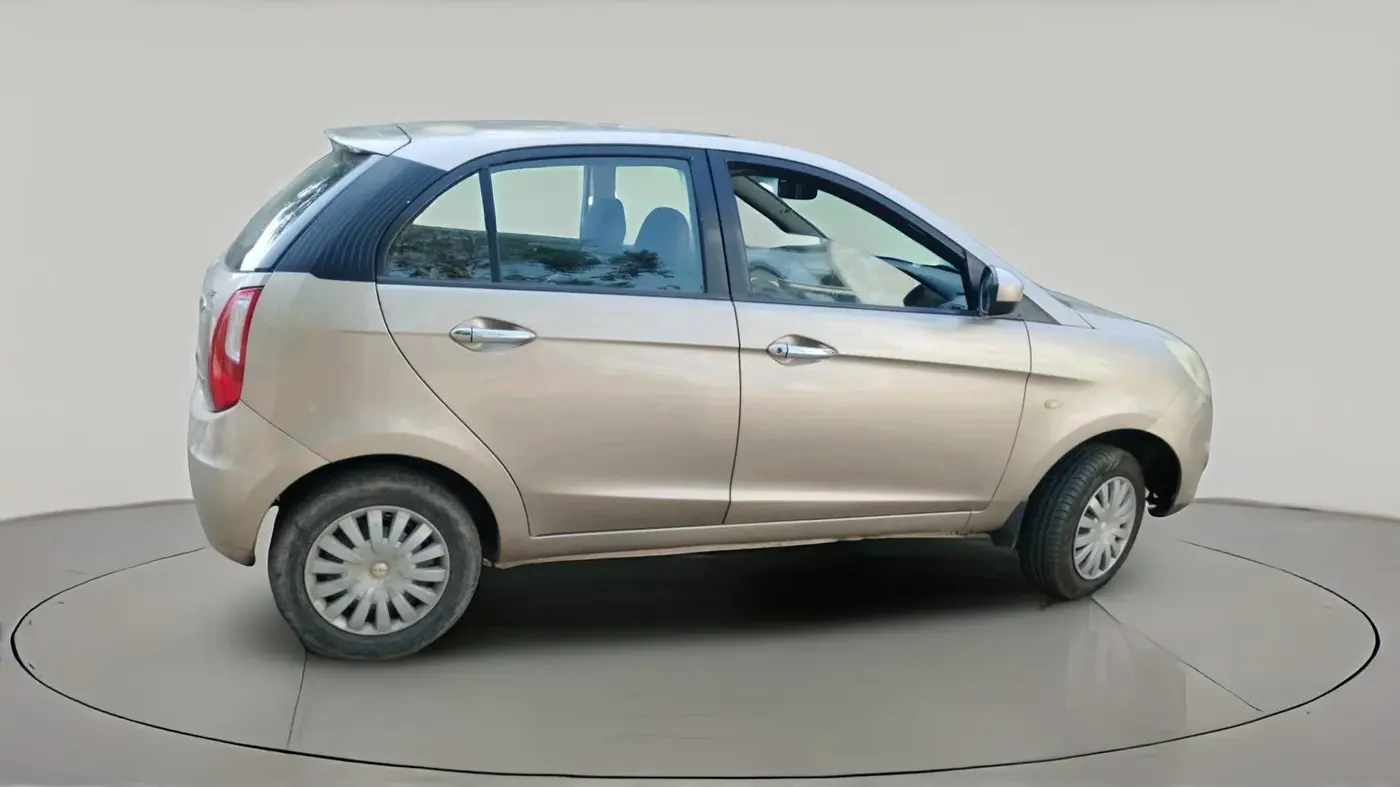 2015 Tata Bolt XE REVOTRON, Petrol, Manual, 1,13,912 km, exterior