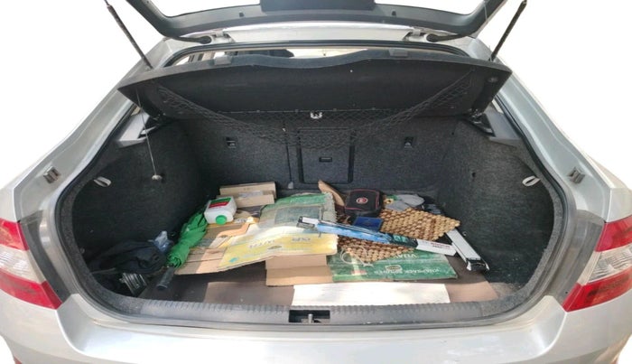 2015 Skoda Octavia 2.0 TDI CR STYLE PLUS AT, Diesel, Automatic, 2,27,000 km, exterior