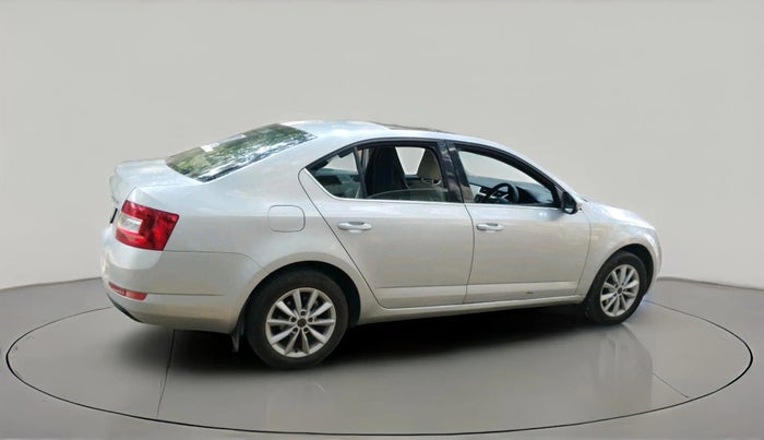 2015 Skoda Octavia 2.0 TDI CR STYLE PLUS AT, Diesel, Automatic, 2,27,000 km, exterior