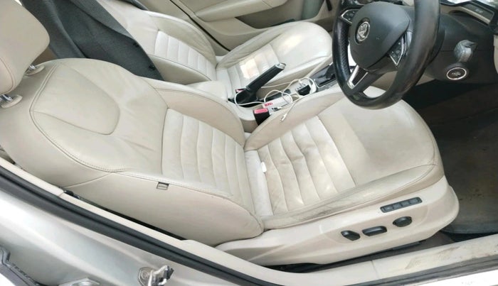 2015 Skoda Octavia 2.0 TDI CR STYLE PLUS AT, Diesel, Automatic, 2,27,000 km, interior