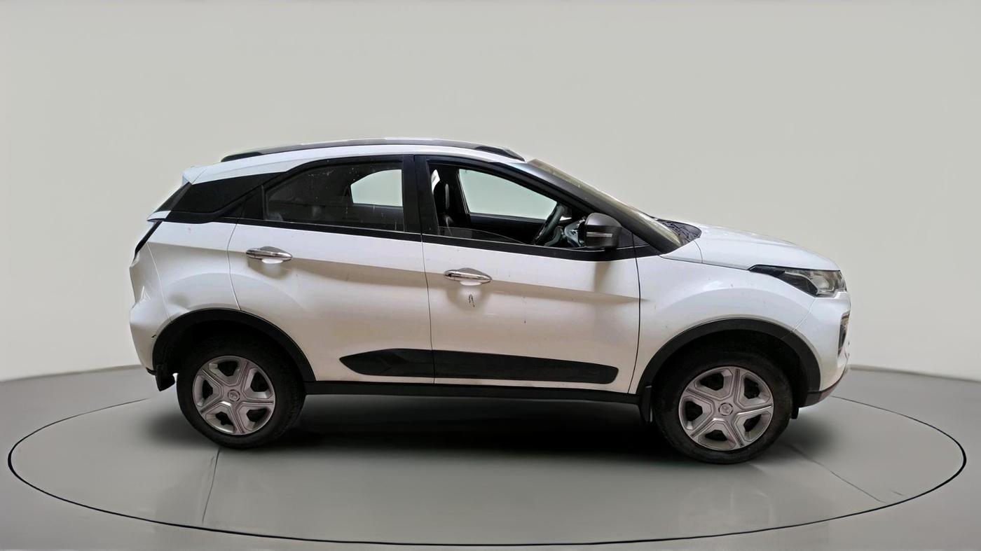 2022 Tata NEXON XM SUNROOF PETROL, Petrol, Manual, 76,121 km, exterior