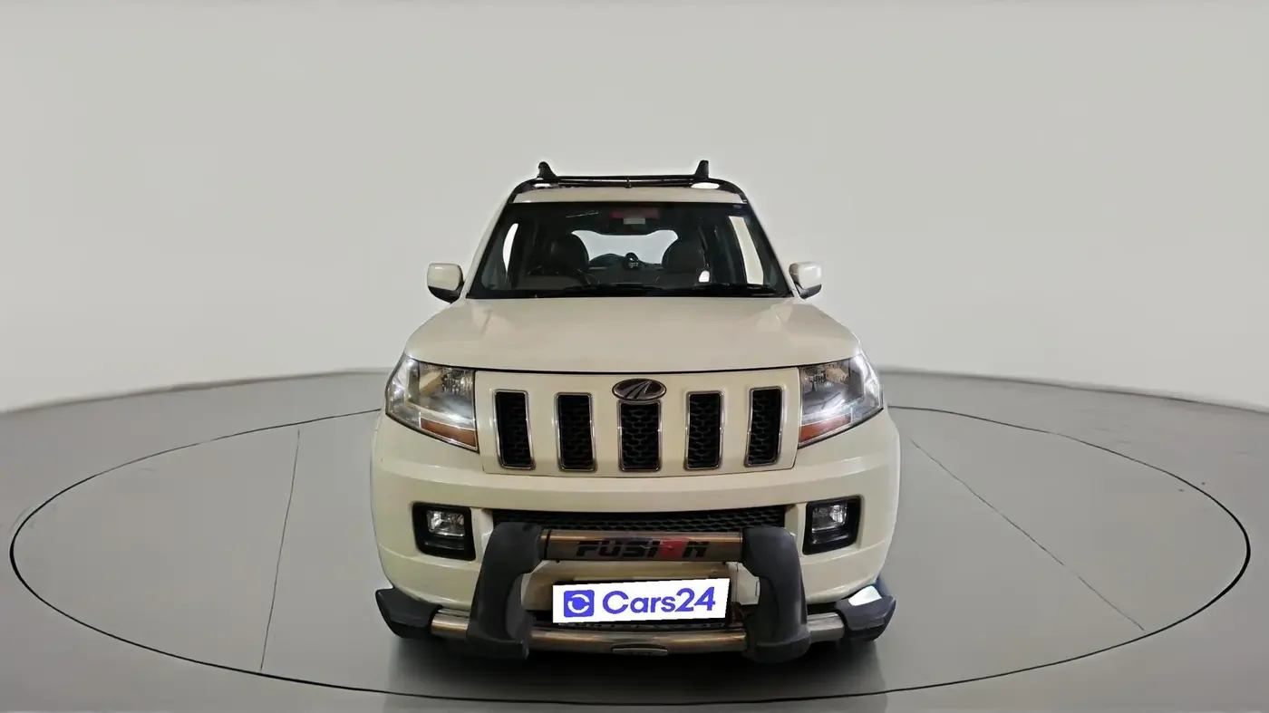 2017 Mahindra TUV300 T6 PLUS, Diesel, Manual, 57,955 km, exterior